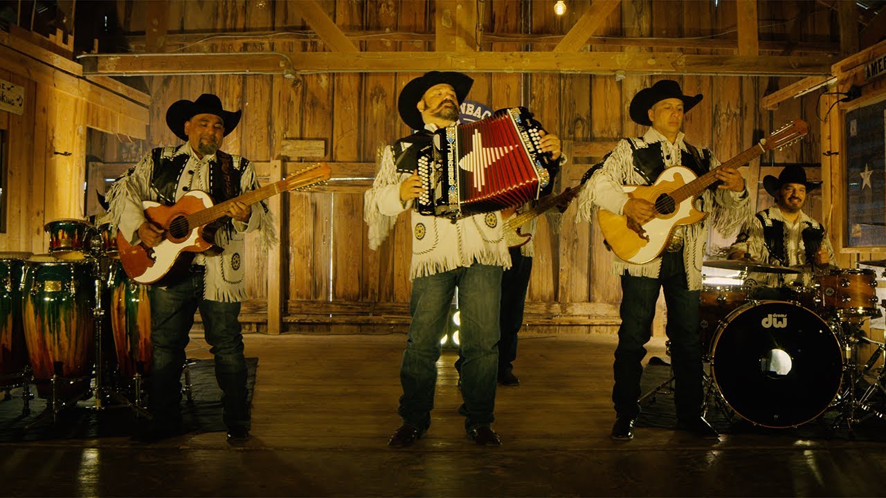 Intocable in concert
